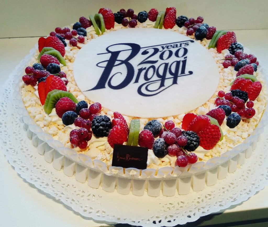 broggi-200-una-torta-speciale-preparata-da-iginio-massari