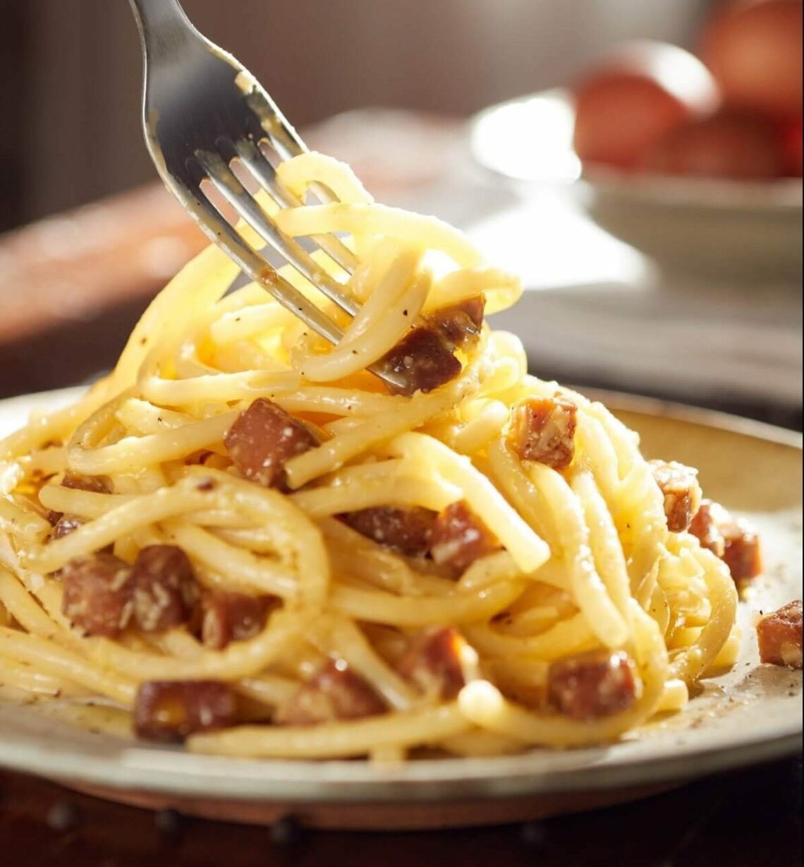 carbonara-con-parepancetta-la-versione-vegetale-della-famosa-ricetta-romana