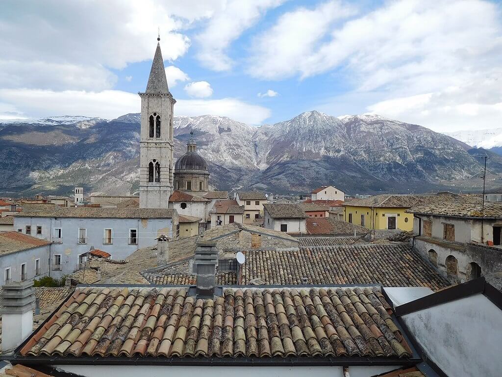 scopriamo-labruzzo-itinerario-tra-citta-storiche-e-cucina-tipica