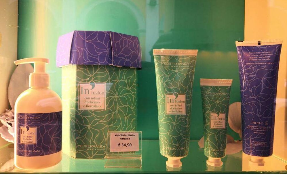 mediterranea-cosmetics-profumati-cofanetti-regalo-sotto-lalbero